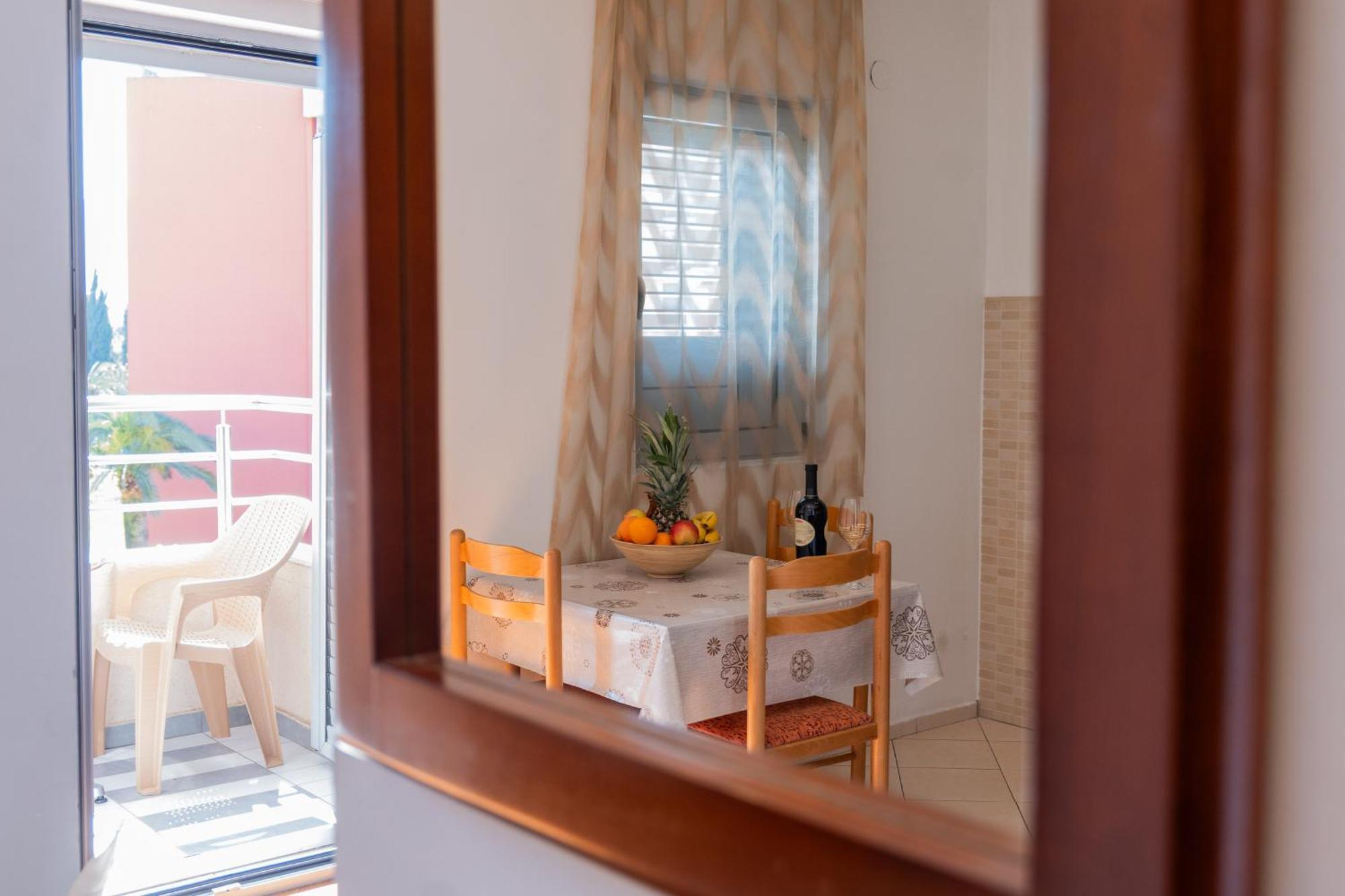 Sms Apartments Budva Bagian luar foto