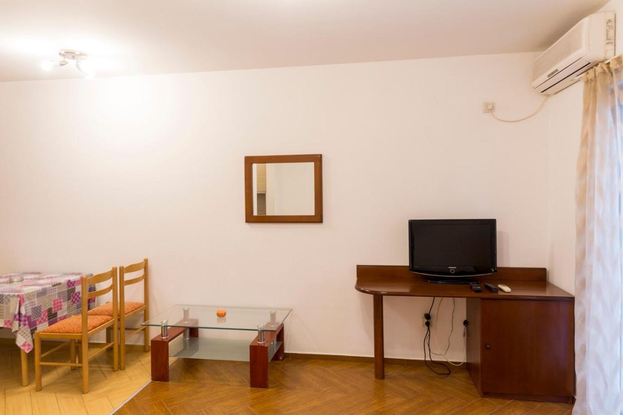 Sms Apartments Budva Bagian luar foto