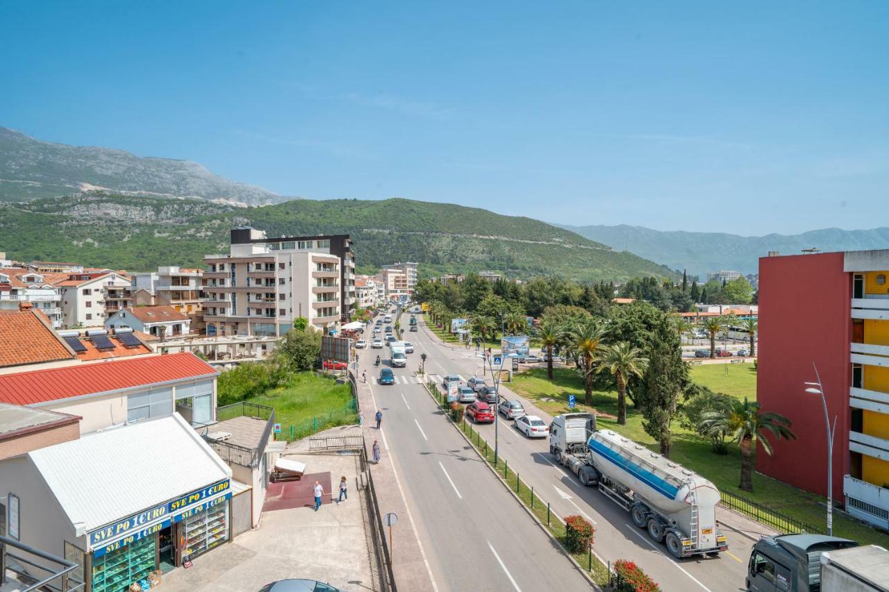 Sms Apartments Budva Bagian luar foto