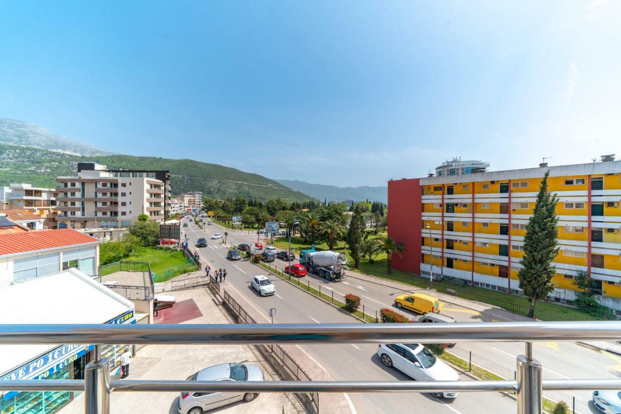 Sms Apartments Budva Bagian luar foto